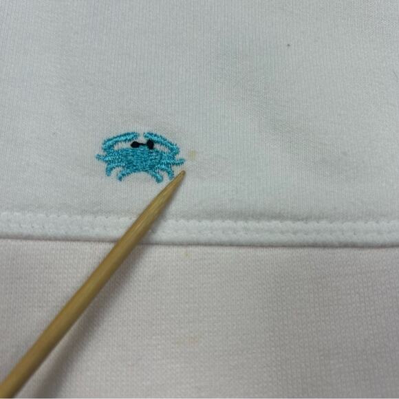 Land's End Embroidered Crab Serious Sweats Sweatshirt Small - Picture 7 of 7